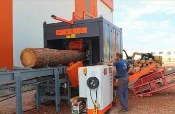 Burdurlu makine ustaları 10 orman işçisinin yapacağı işi tek makineye sığdırdı